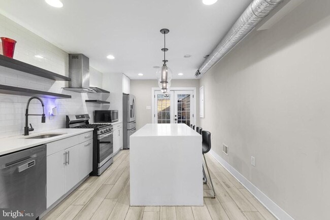 Building Photo - 311 S Washington St