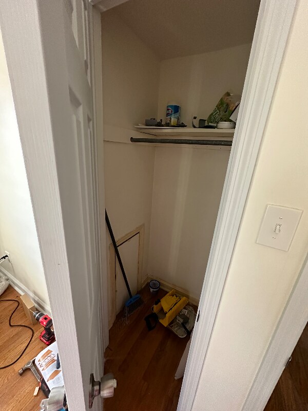 8 Colesbery Dr, Wilmington Manor, DE 19720 House Rental in Wilmington