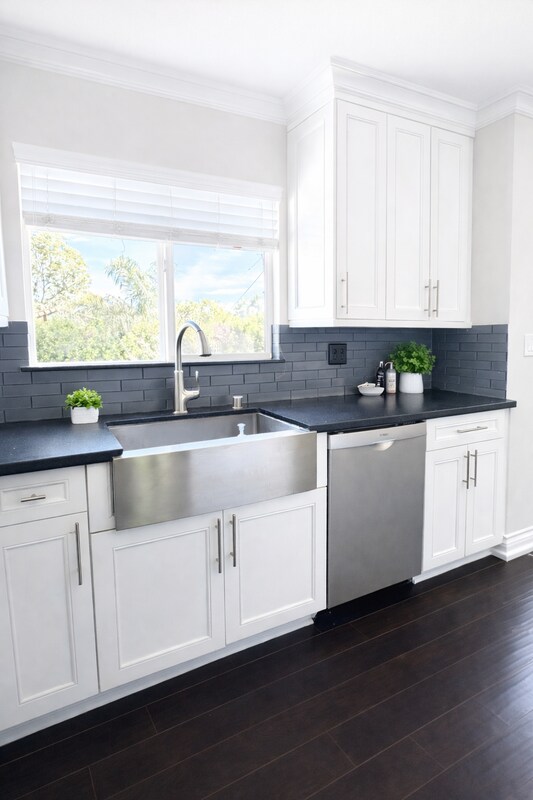 Foto del edificio - 19275 Cresthaven Ln