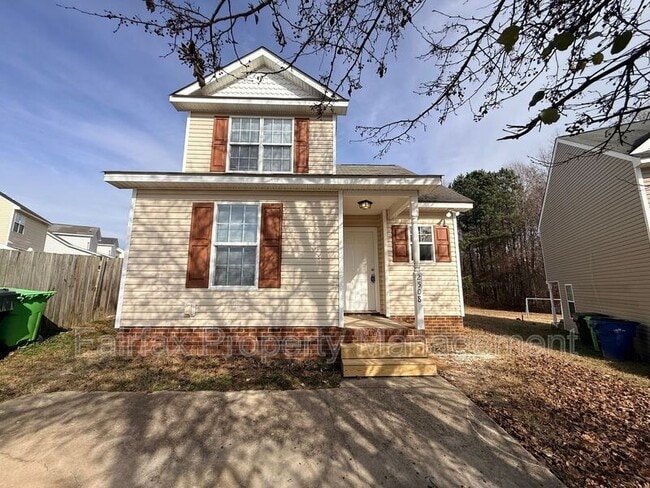 Foto del edificio - 2508 Lilymount Dr