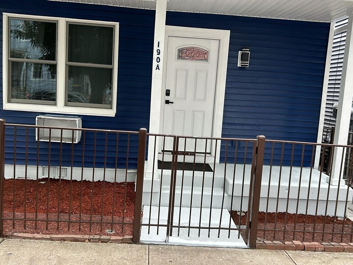Primary Photo - 4 Bedroom Duplex in Jersey City