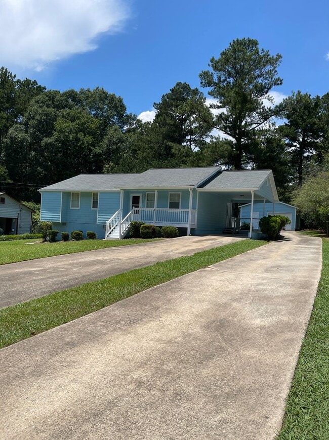 Building Photo - Ranch Home