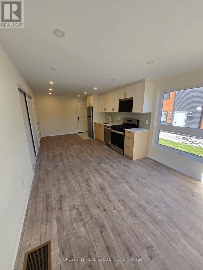 Building Photo - 12 Smallwood Dr