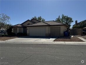 Building Photo - 5017 Vista Loma Way