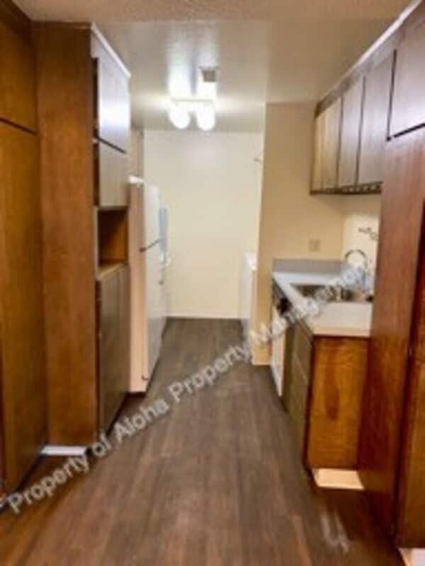 Building Photo - 5226 W Kootenai St