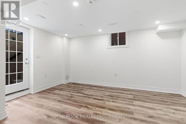 Photo du bâtiment - 1941 Lydia Crescent