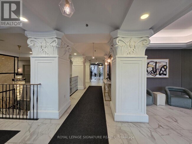 Photo du bâtiment - 61 Town Centre Court