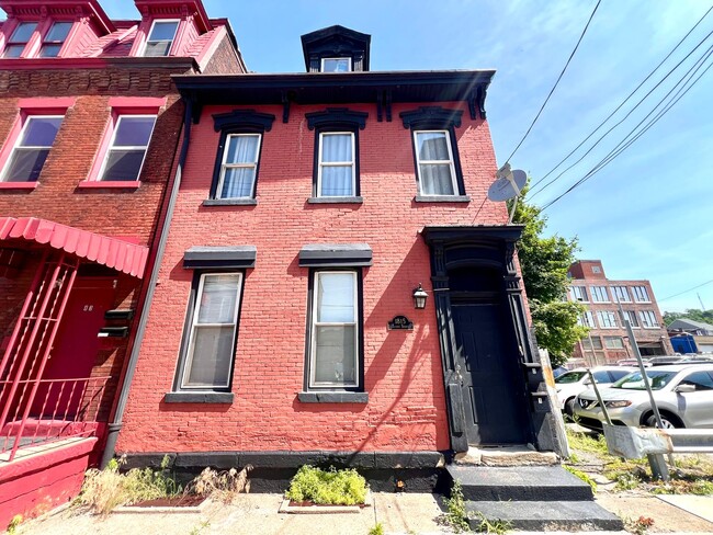 Photo - 1815 Locust St Apartment