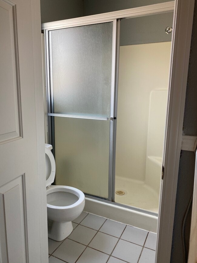 Building Photo - 736 Monica St