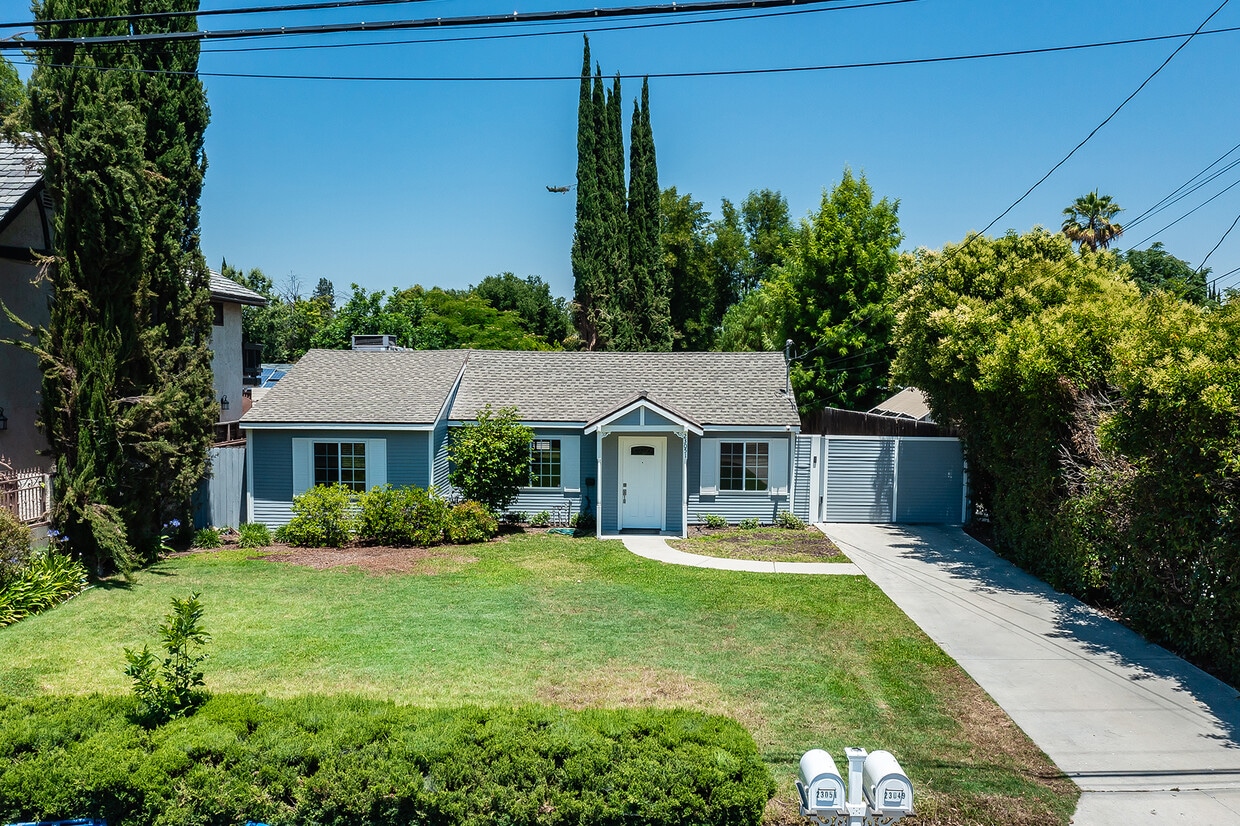 Foto principal - 23051 Canzonet St