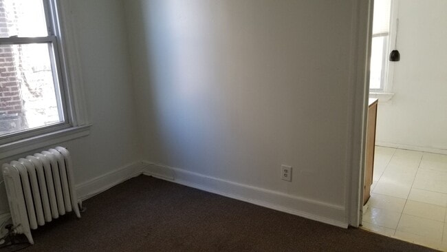 Building Photo - 5259 Whitaker Ave