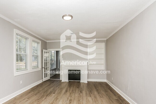 Building Photo - 353 E Ridgeway St