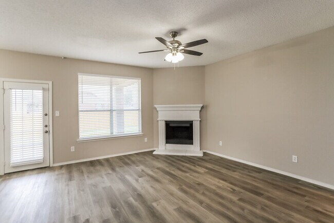 Building Photo - 4924 Cape St