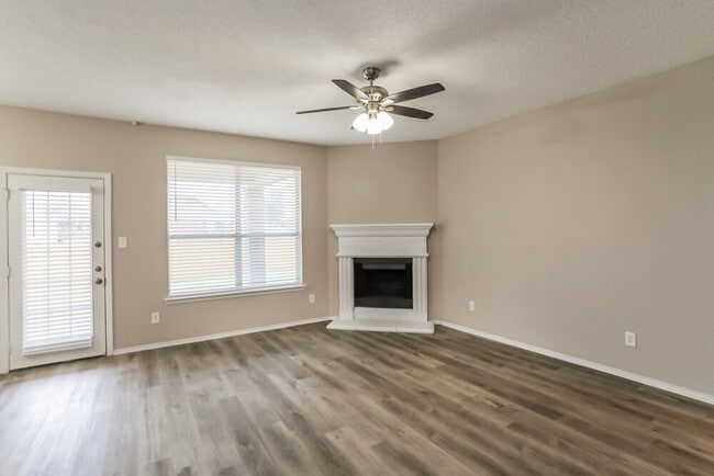 Foto del edificio - 4924 Cape St