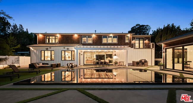 Building Photo - 16101 Royal Mt Dr