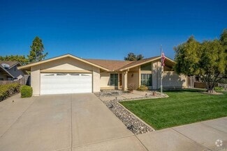 Building Photo - 1551 Oak Knoll Rd