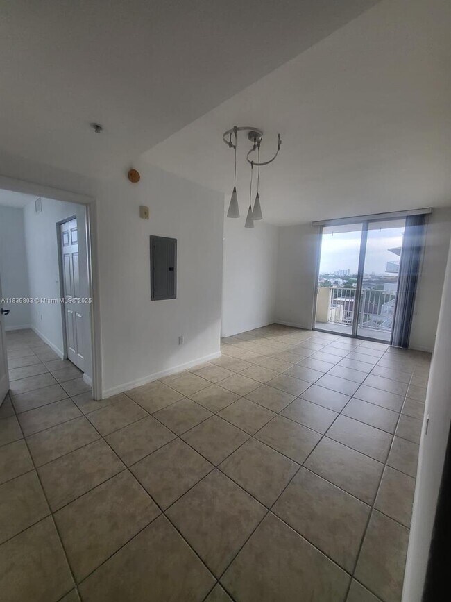 Foto del edificio - 119 SW 6th Ave