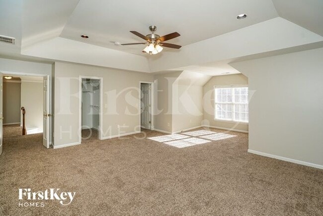Building Photo - 29 Holly Springs Ln