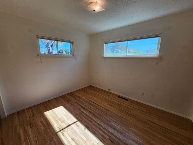 Building Photo - 1324 Galisteo Pkwy