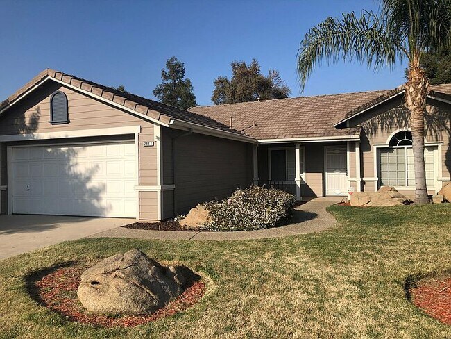 Foto del edificio - 2863 Mitchell Ave