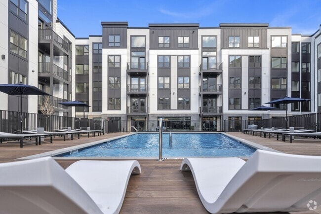 Building Photo - The Marq Teaneck