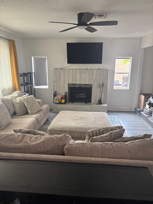 Foto del edificio - 3397 Bancroft Cir