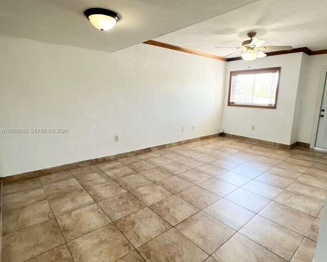 Foto del edificio - 1100 SW 104th Ct