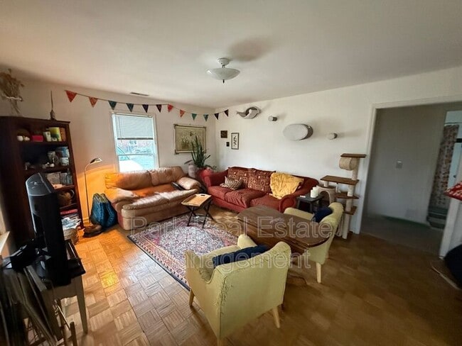 Photo - 505 N Greensboro St Apartment