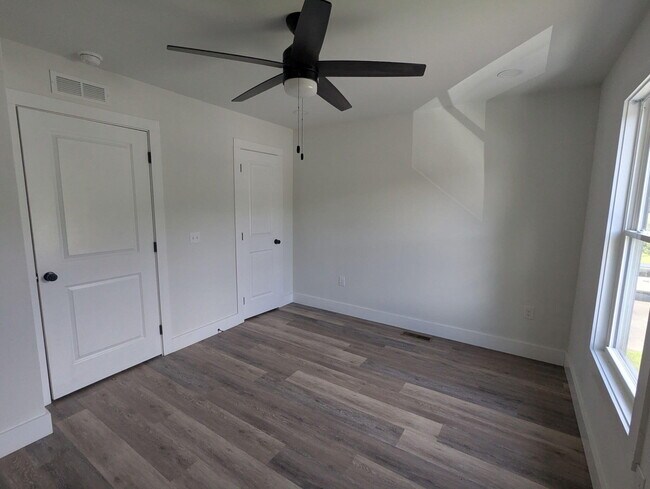 Foto del edificio - 339 N 3rd St
