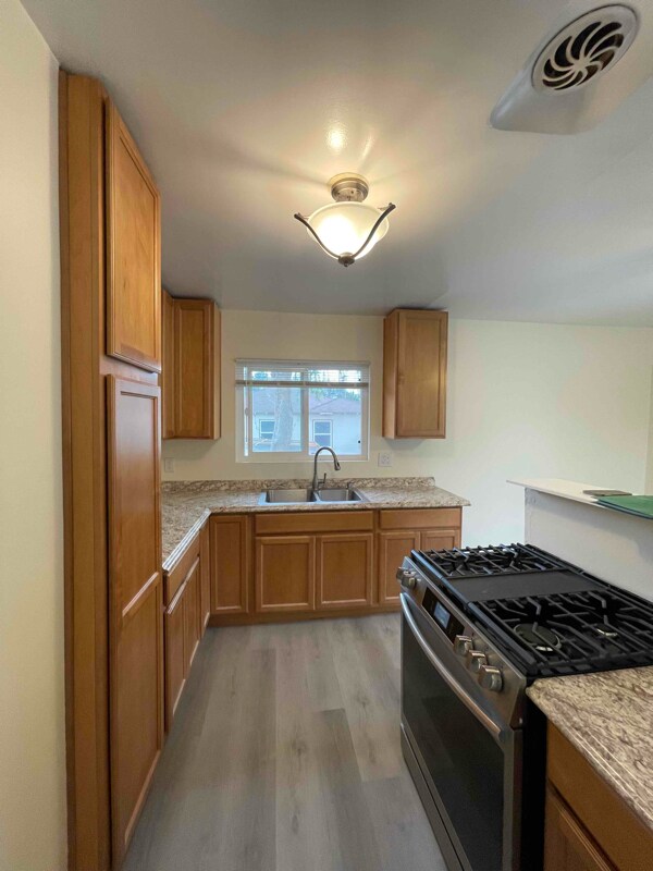 Foto del edificio - 4523 Spring St