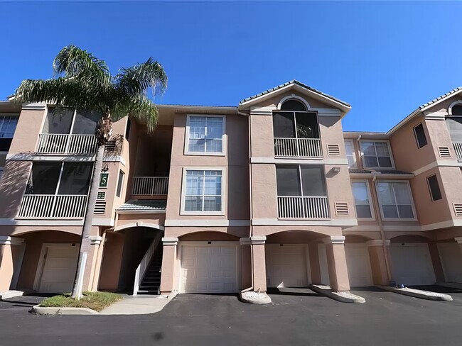 Building Photo - 5302 Bay Club Cir