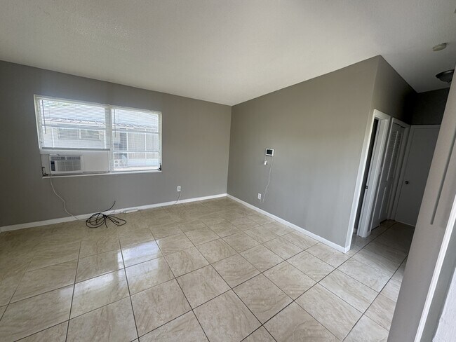 Foto del edificio - 1110 Vineyard Pl
