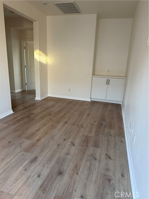 Foto del edificio - 1446 Laurelwood Dr