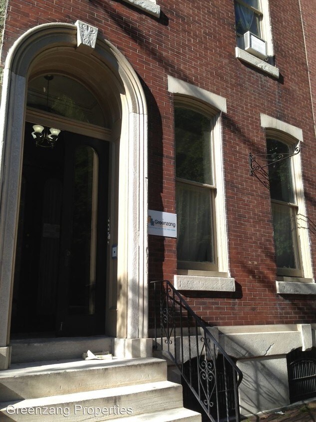 Primary Photo - 2321 Spruce St