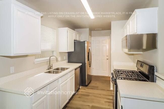 Building Photo - 1707 Winners Ribbon Cir