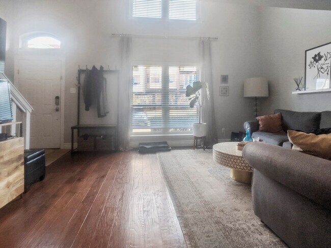 Foto del edificio - 3209 Cole Ave