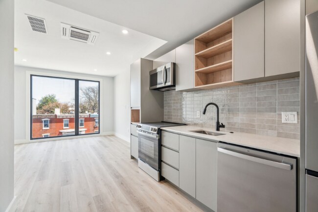 Building Photo - 3748 Lancaster Ave