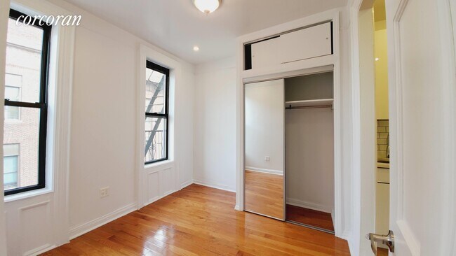 Foto del edificio - 132 N 1st St
