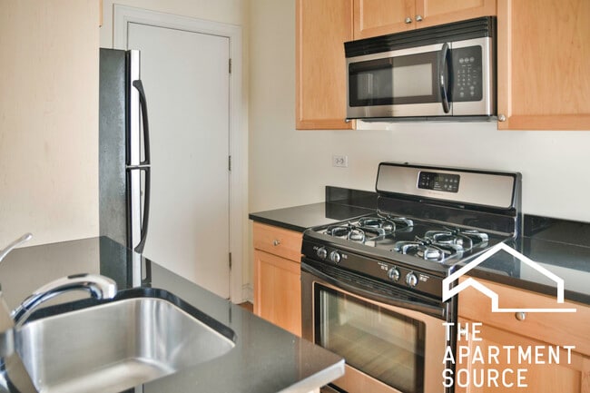 Photo - 3810 N Sheffield Ave Apartment