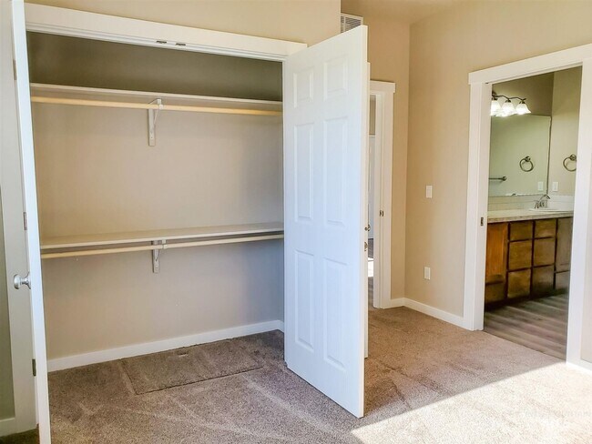 Foto del edificio - Pirate Cove