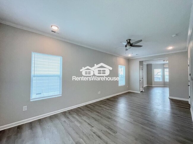 Building Photo - 1601 Charleston Ave