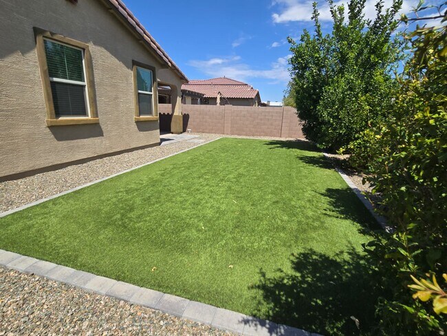 Building Photo - 20415 E Domingo Rd