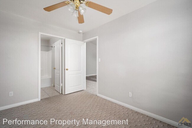 Building Photo - 4 br, 3 bath House - 11800 Wethersfield St.