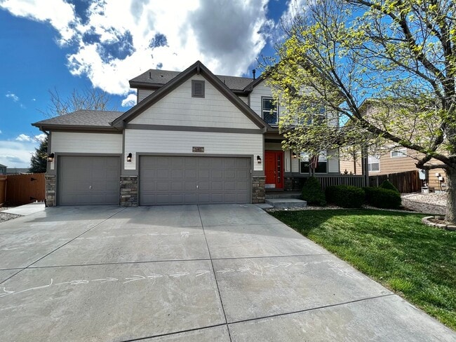 Building Photo - Beautiful 3 Bed 3.5 Bath House in Windsor!
