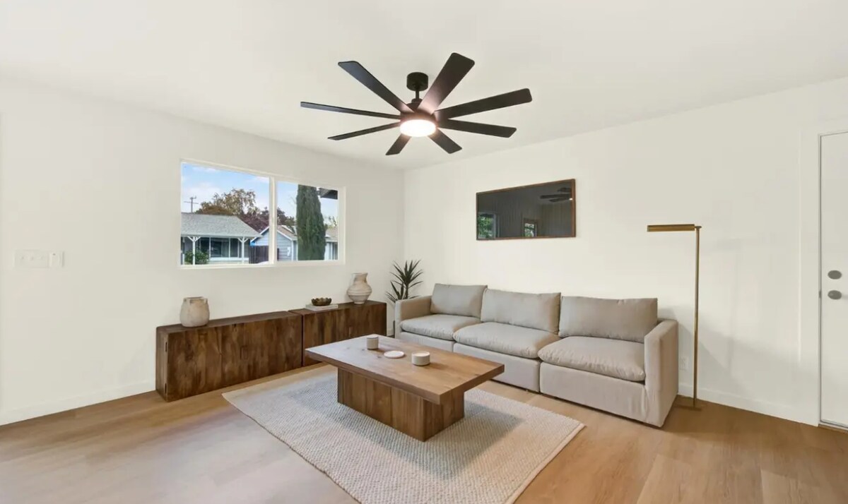 Foto del edificio - 6610 Oak Leaf Ct