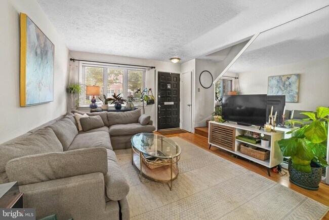 Foto del edificio - 1204 Wilkes St