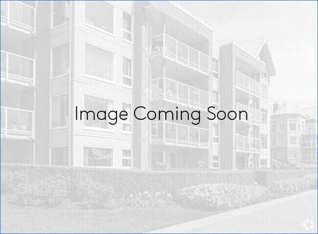 Building Photo - 1805 Pinewood Dr