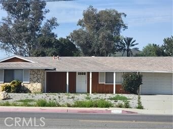 Primary Photo - 28323 Murrieta Rd