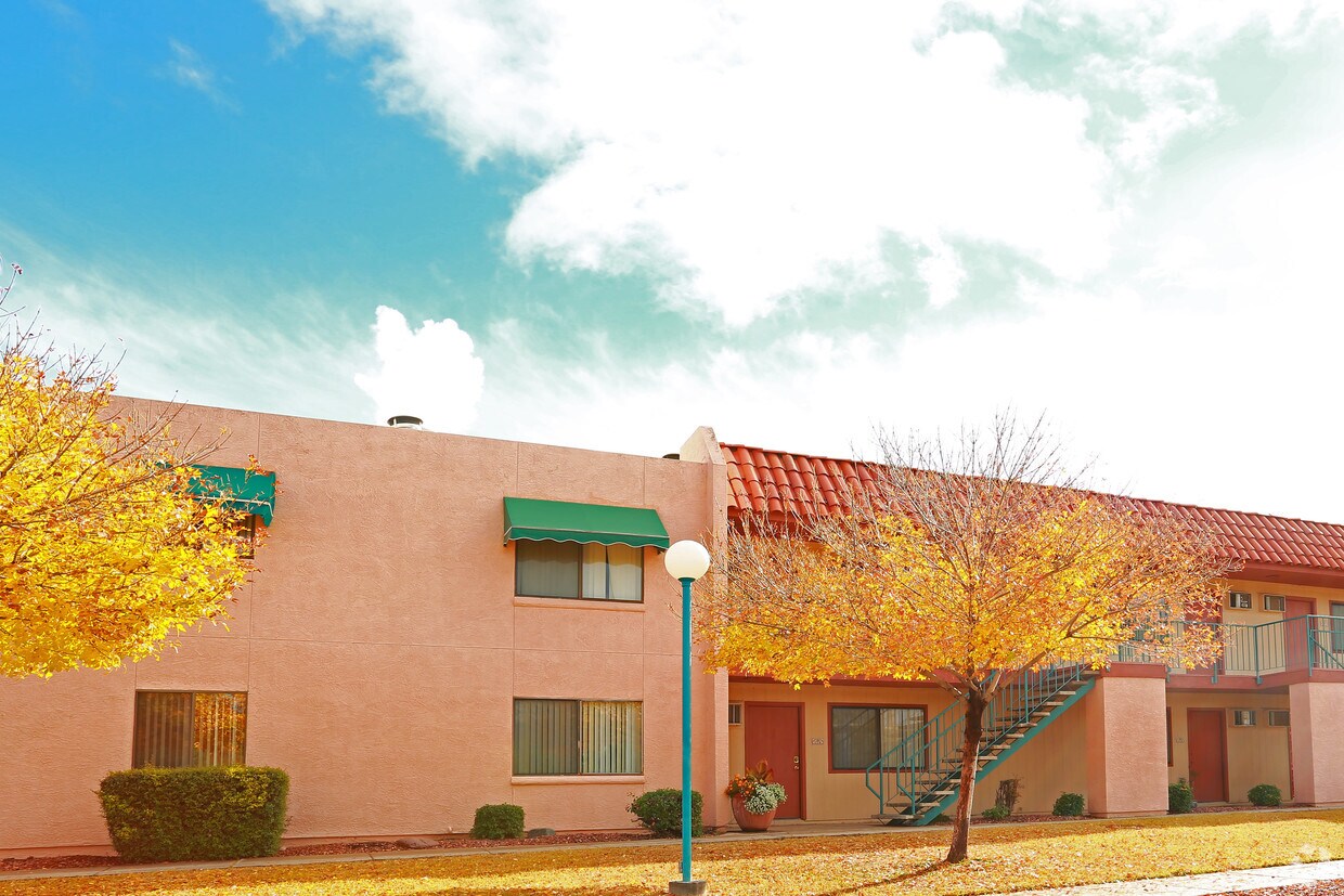 Valencia Gardens 190 W Valencia Blvd Tucson, AZ Apartments for Rent in Tucson