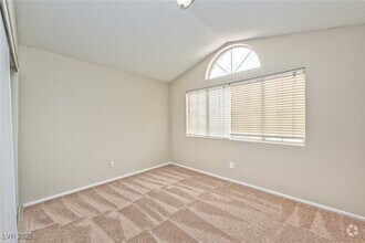 Building Photo - 1051 Overture Dr